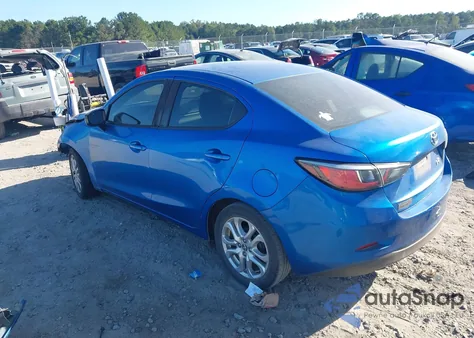 2017 Toyota Yaris Ia из США, поврежденный, VIN 3MYDLBYV1HY159231